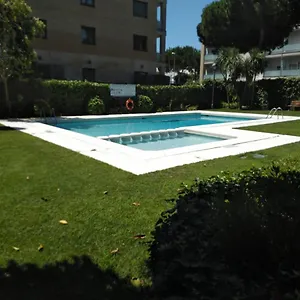 https://apartamento-antilles-fenals-a-100m-de-la-playa.topcostabravahotels.com